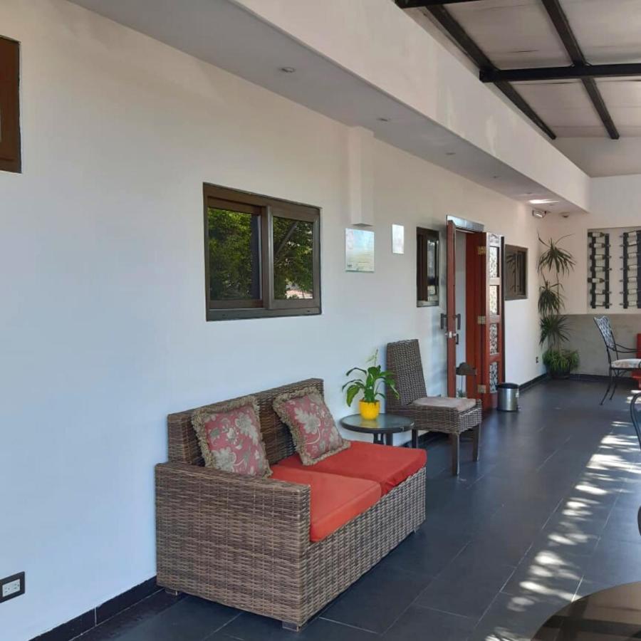 Hotel Villa Florencia Zona Rosa ซานซัลวาดอร์ ภายนอก รูปภาพ