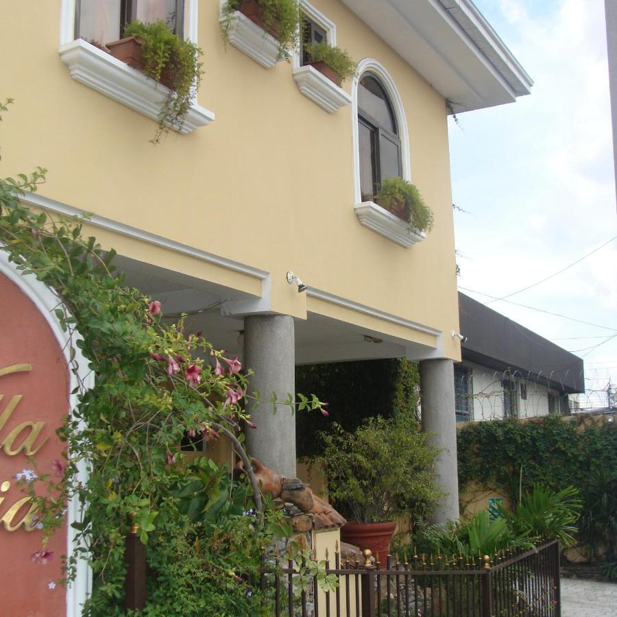 Hotel Villa Florencia Zona Rosa ซานซัลวาดอร์ ภายนอก รูปภาพ