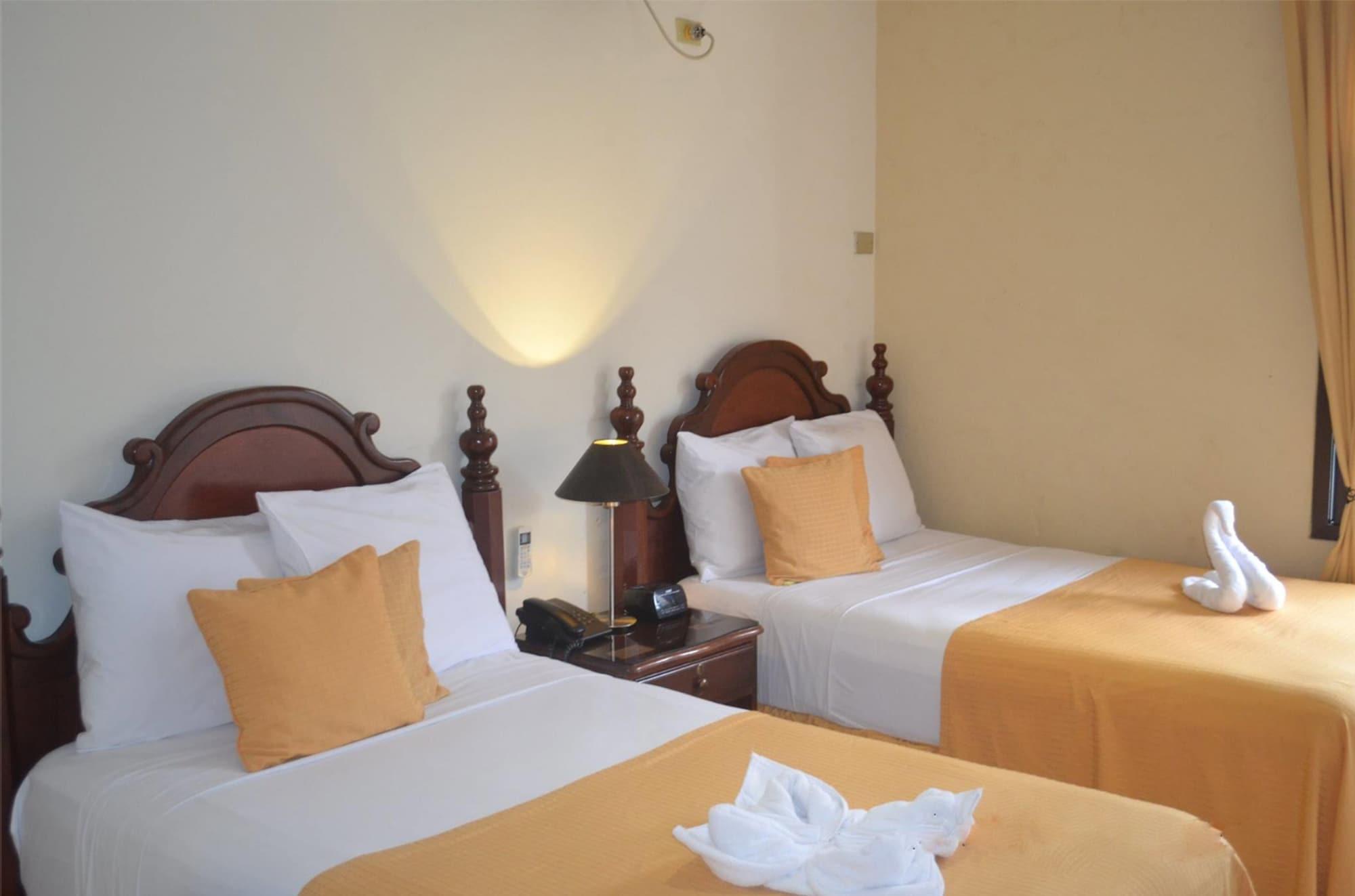 Hotel Villa Florencia Zona Rosa ซานซัลวาดอร์ ภายนอก รูปภาพ