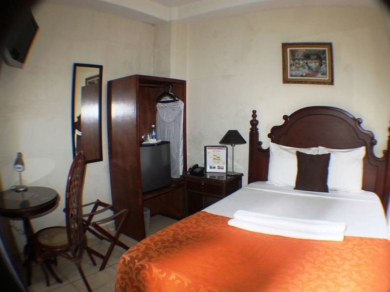 Hotel Villa Florencia Zona Rosa ซานซัลวาดอร์ ภายนอก รูปภาพ